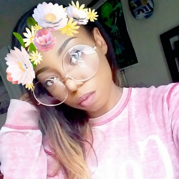 Meet your Posher, Robin - Picture 1 of 1